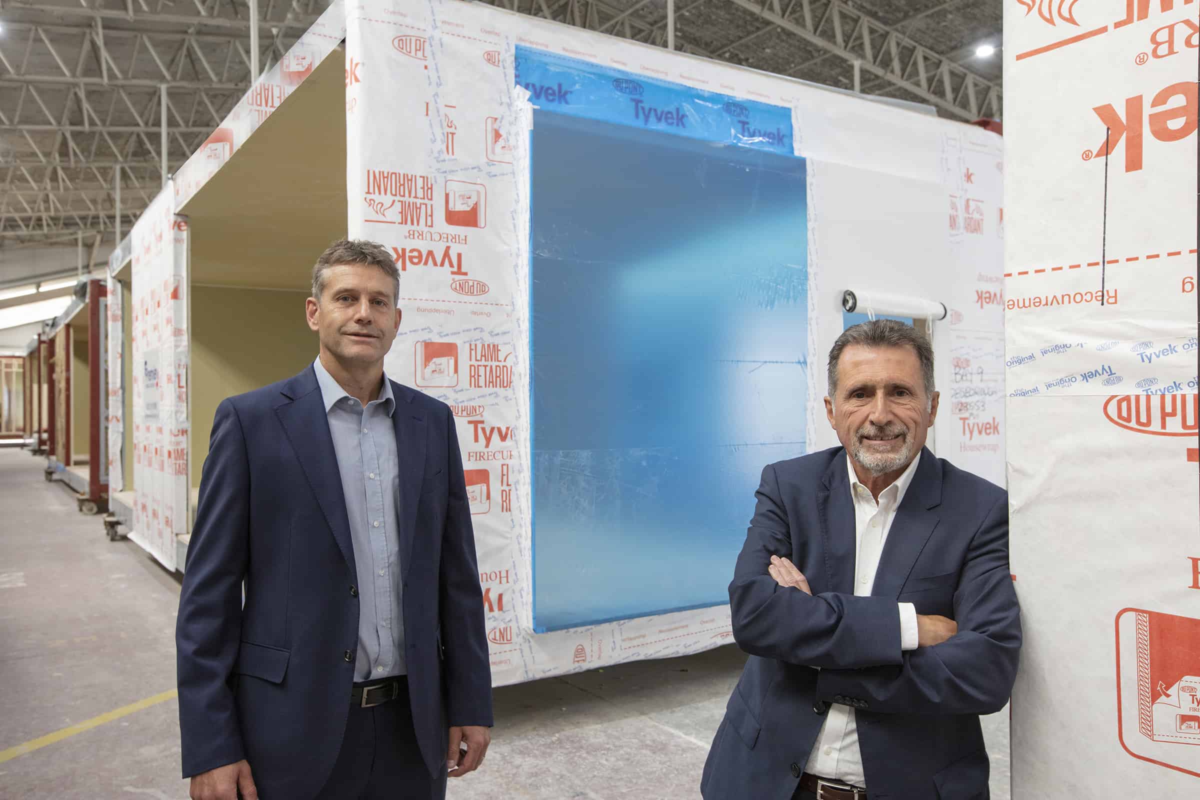 David Harris (left), Eugenio de Sa (right), Premier Modular-008